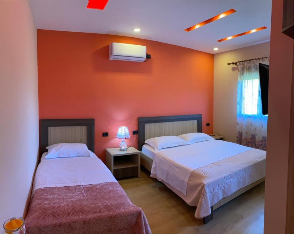 Joan Guesthouse Permet Exterior photo